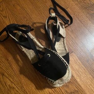 Lace up shoes/sandals!